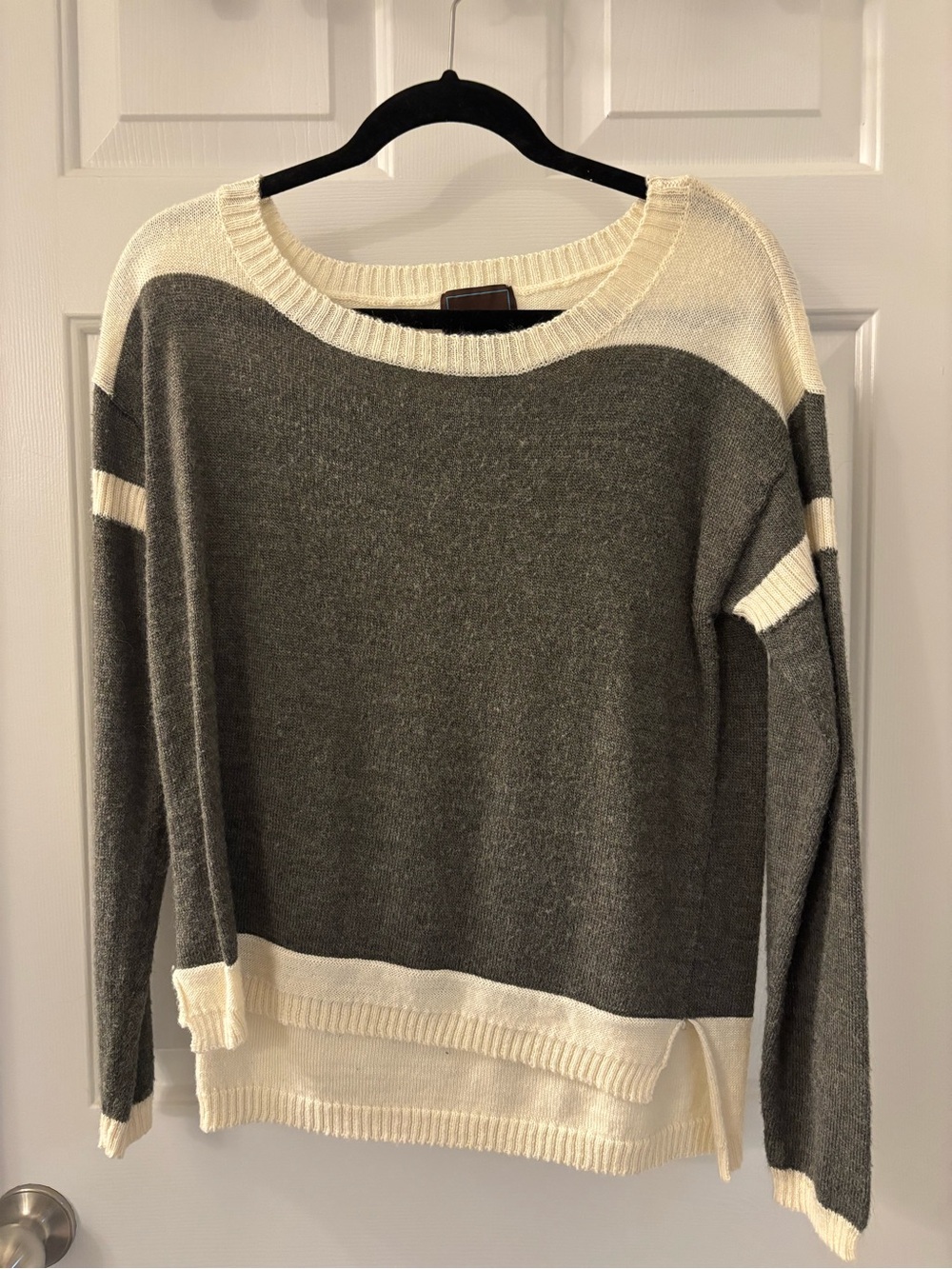 Even | Gray and Cream Colorblock Crewneck Sweater
